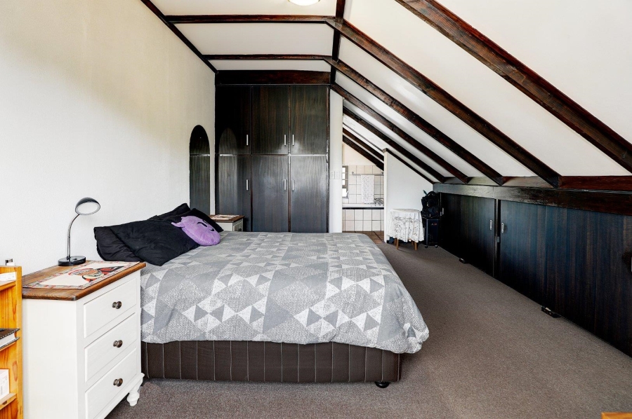 6 Bedroom Property for Sale in De Tijger Western Cape